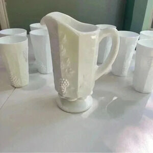 Vintage Westmoreland Milk Glass Pitcher Embossed Grapes Vine‎ set + 8 cups